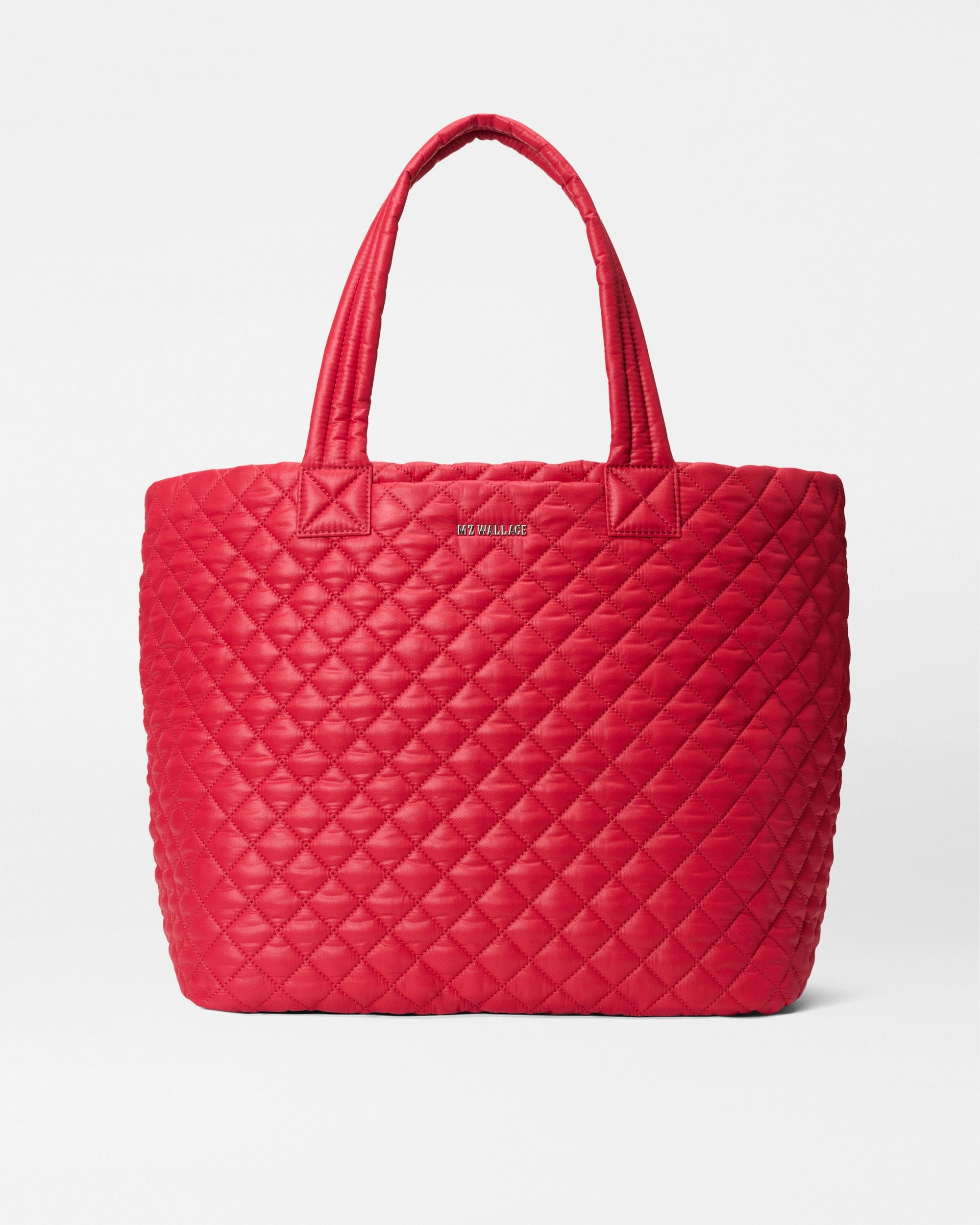 Effortless Style Apple Large Metro Tote Deluxe