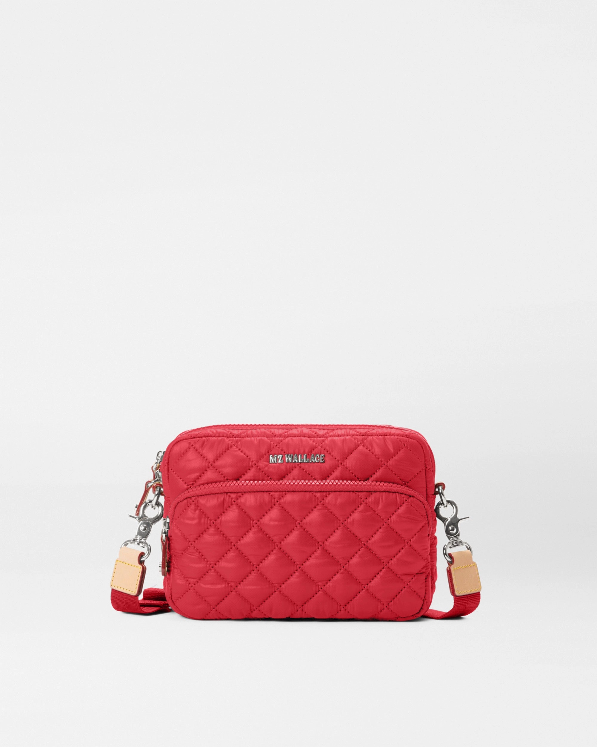 Functional Outdoor Fashion Comfortable to carry all day without causing strain Apple Small Metro Camera Bag