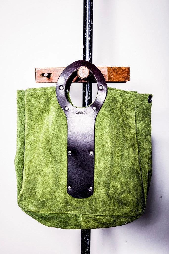 Compact Travel Stylish Practicality B22 CIRCLE HANDLE TOTE