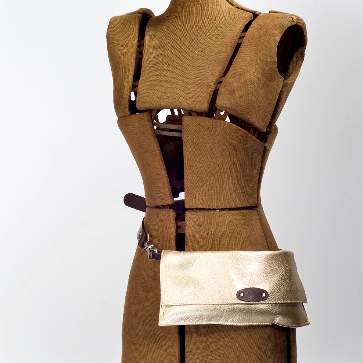 Modern Carry Classic Travel B30 hip bag/clutch