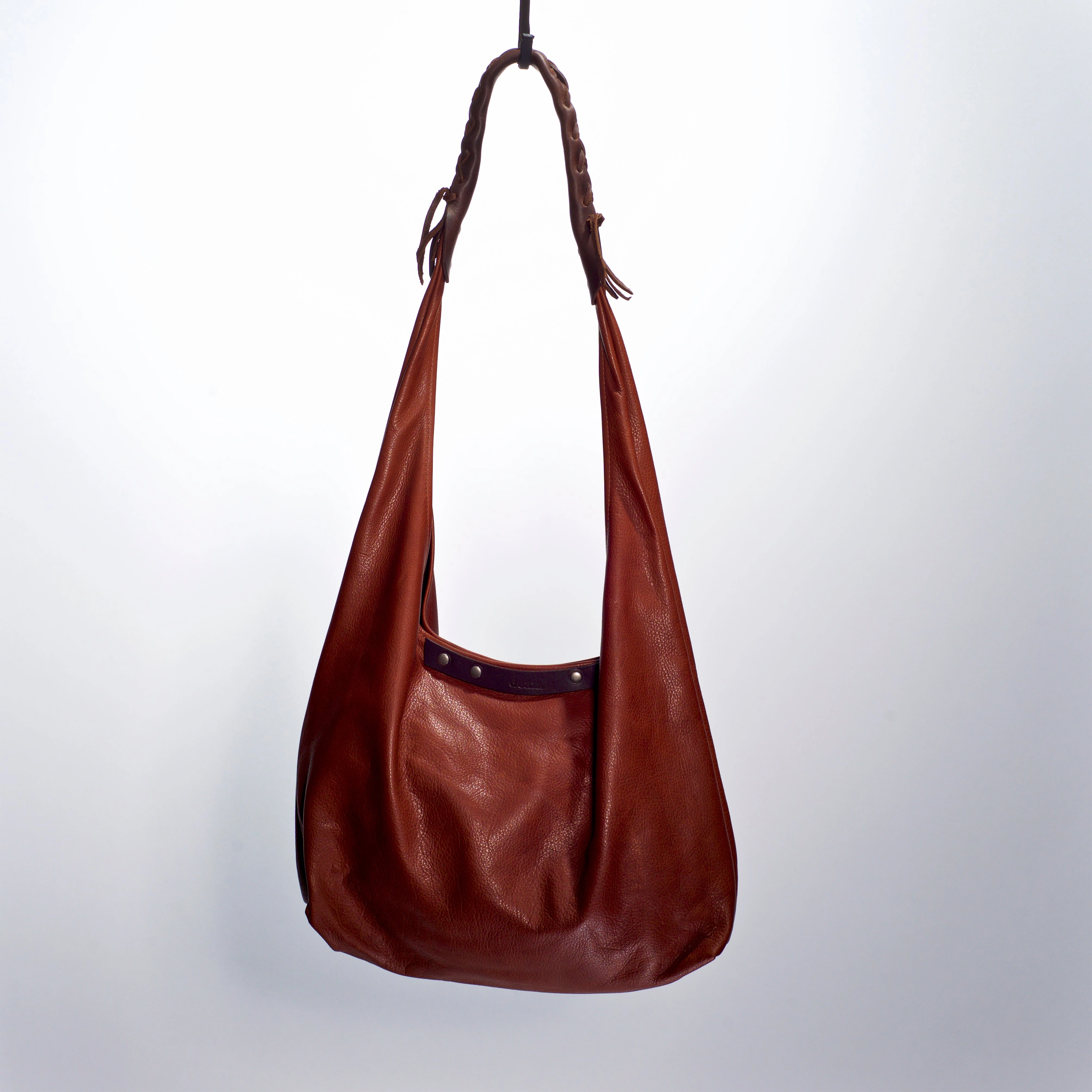 Minimalist Aesthetic Simple Functionality B33 BRAIDED HANDLE SHOULDER BAG