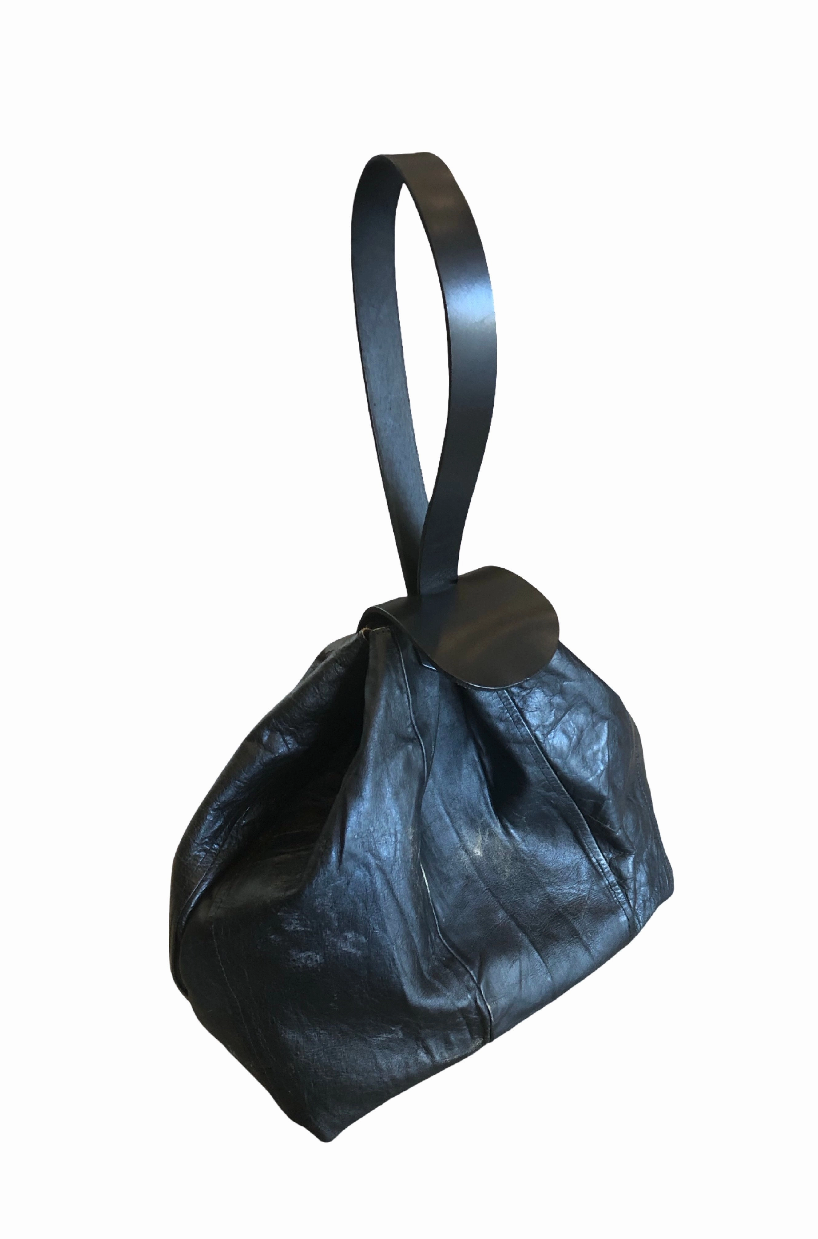 B44?? Smart Carry Street Style