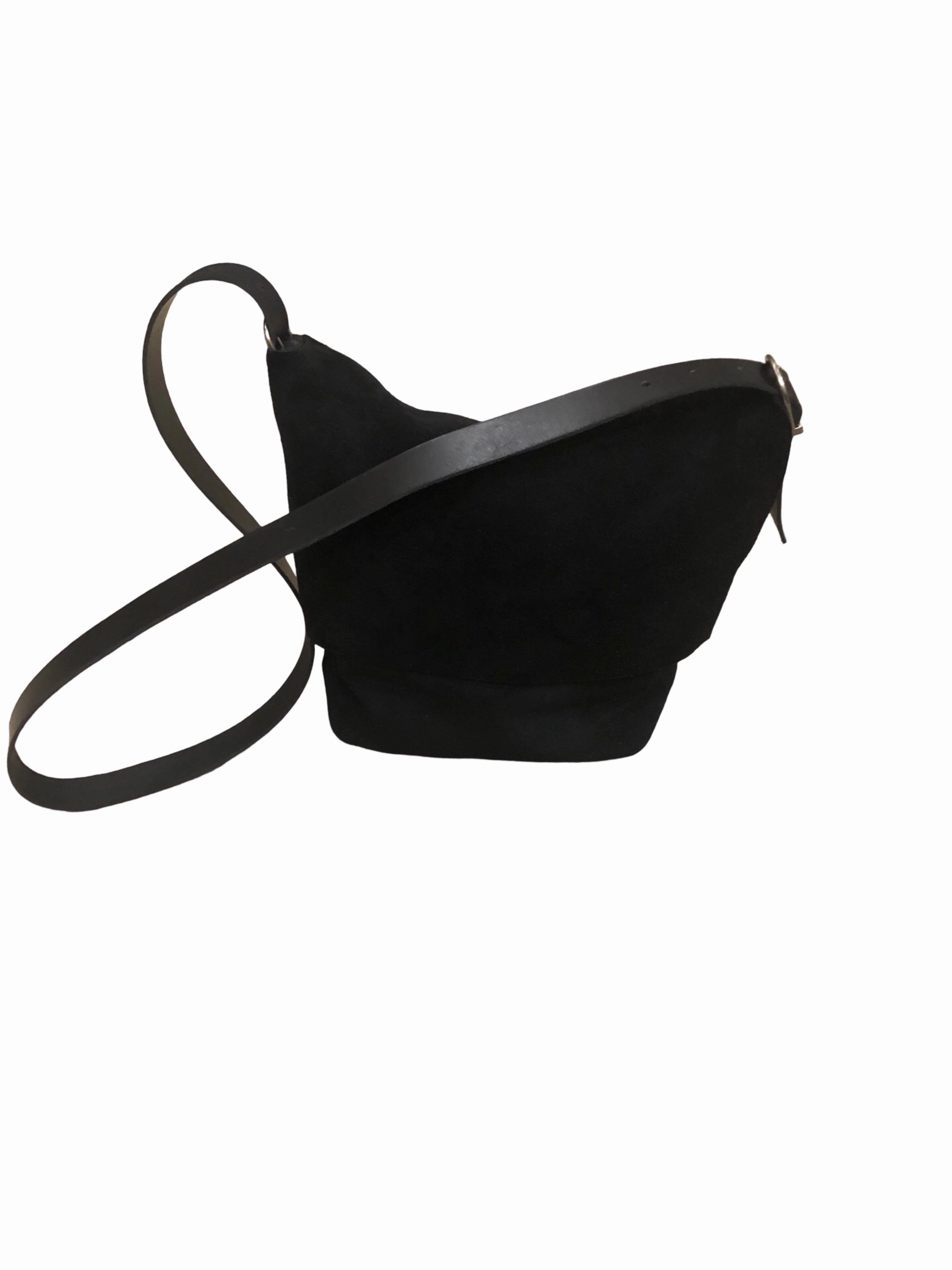 Stylish Edge Compact Lifestyle B51 crossbody