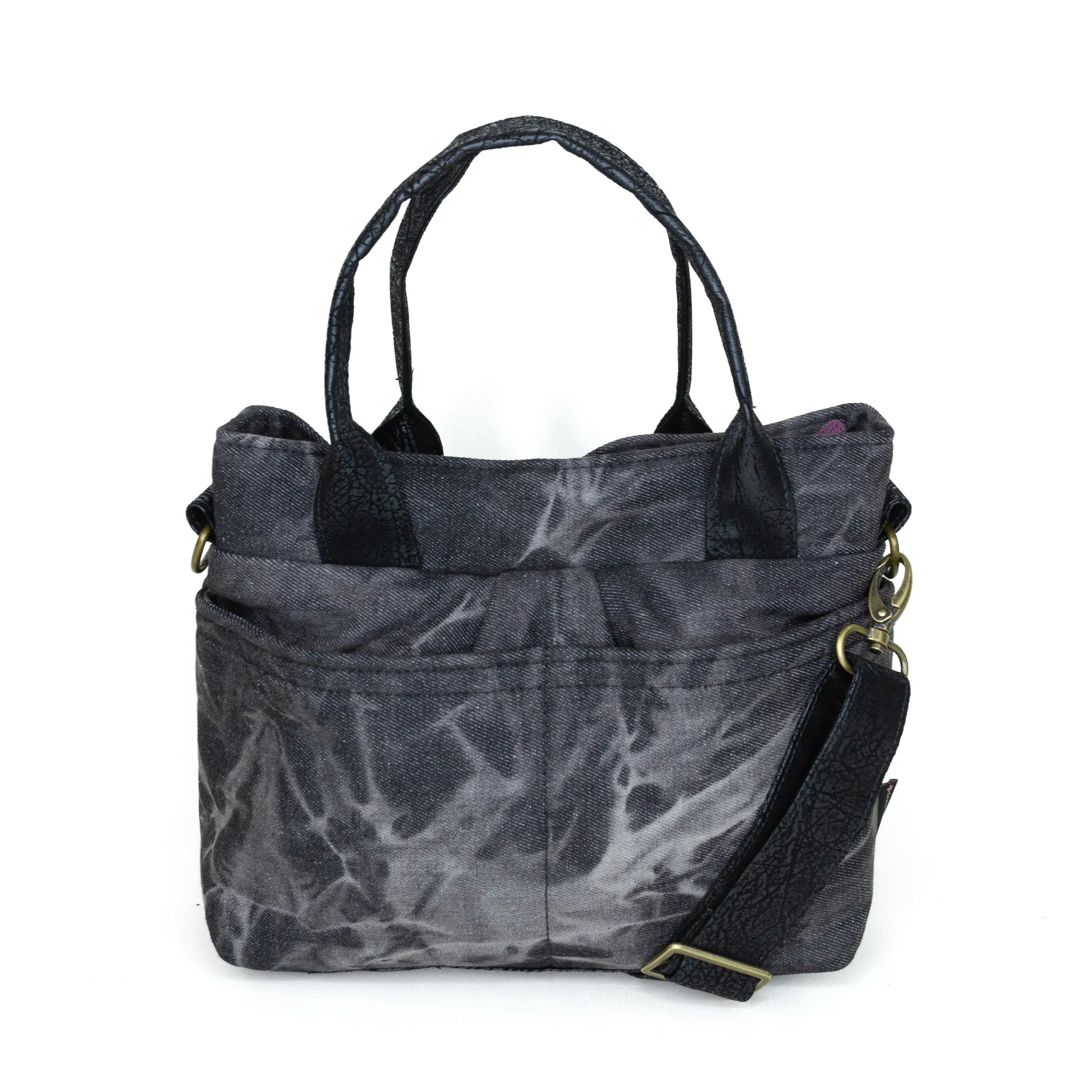 Sarah Premier: Rebel Denim Offers practical and stylish storage for your essentials Perfect bag for keeping your hands free while staying organized