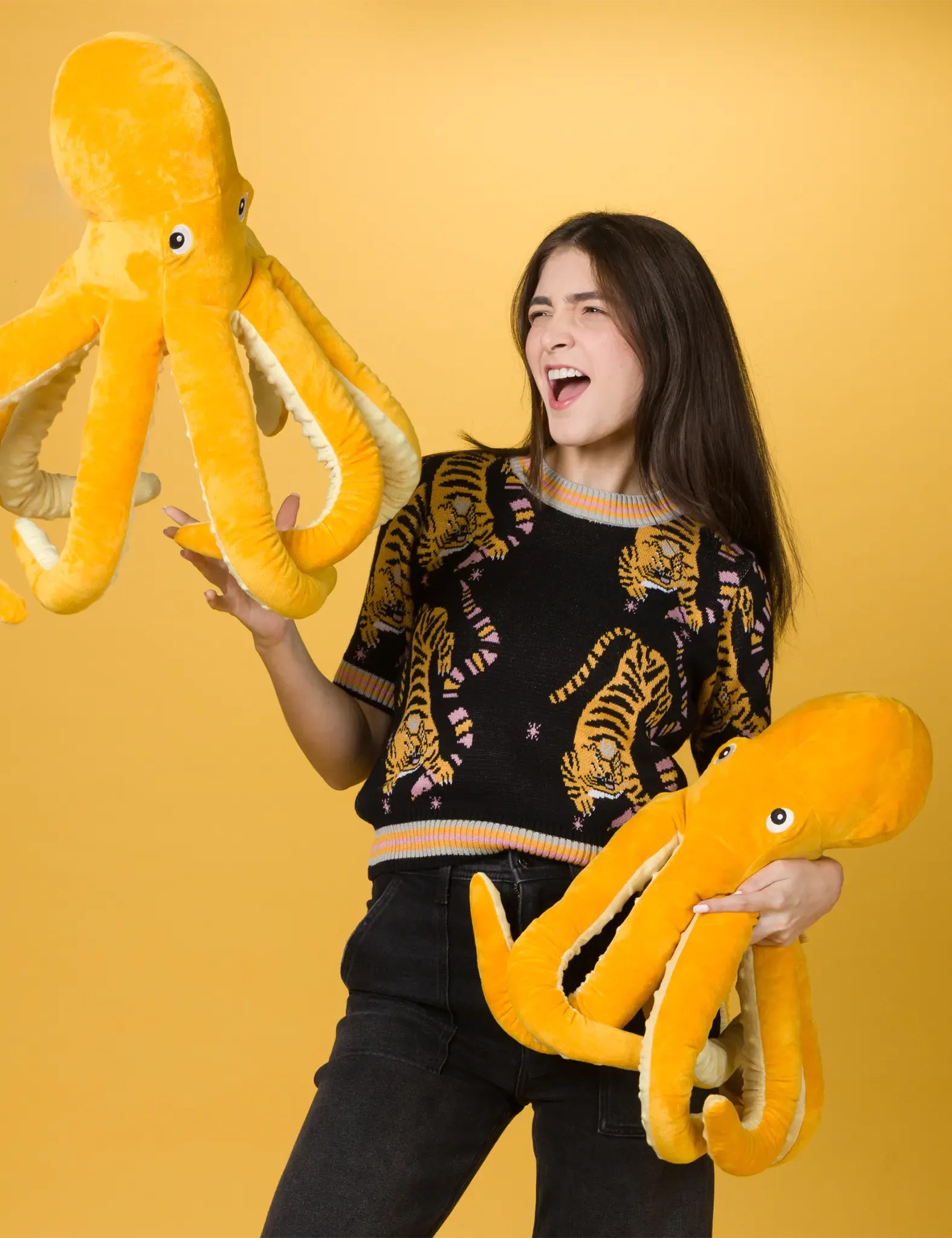 Compact Function Equipment Black Cotton Short-Sleeved Crop Sweater - Creatures of the Future