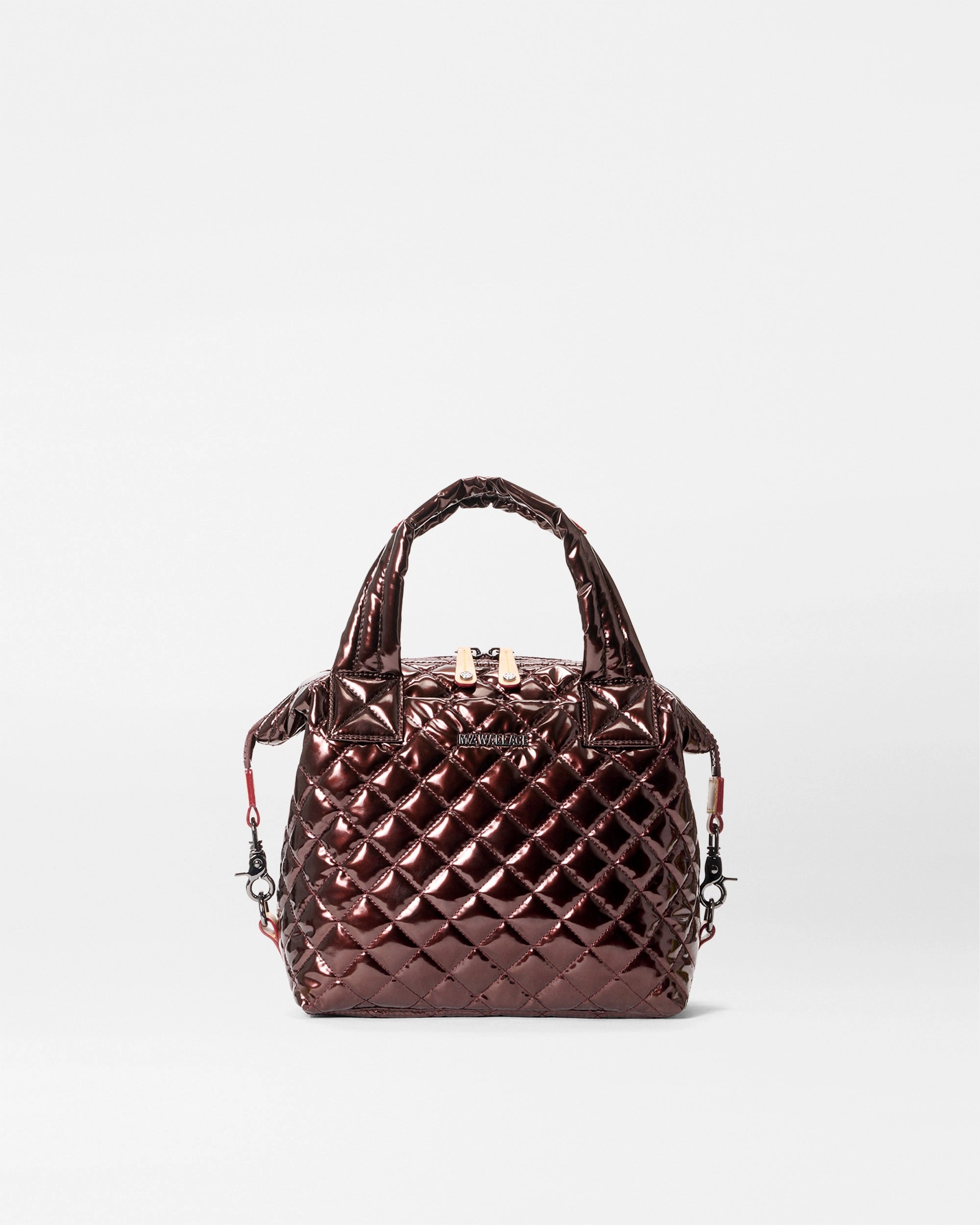 Sleek Modern Shape Smart and efficient compartments to keep you organized Bordeaux Lacquer Small Sutton Deluxe