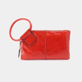 Sophisticated Detail Sable Wristlet In Polished Leather - Grenadine