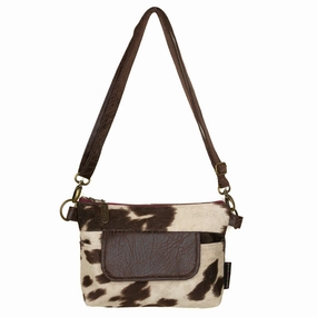 A crossbody design that offers maximum comfort while you move Olivia: Brown Cowhide