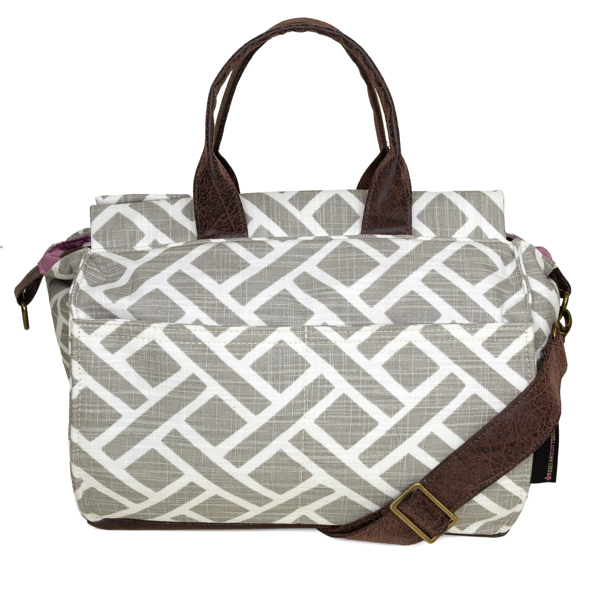 Ideal for those who value practicality combined with style Classic Everyday Look Ivy: Stonewood