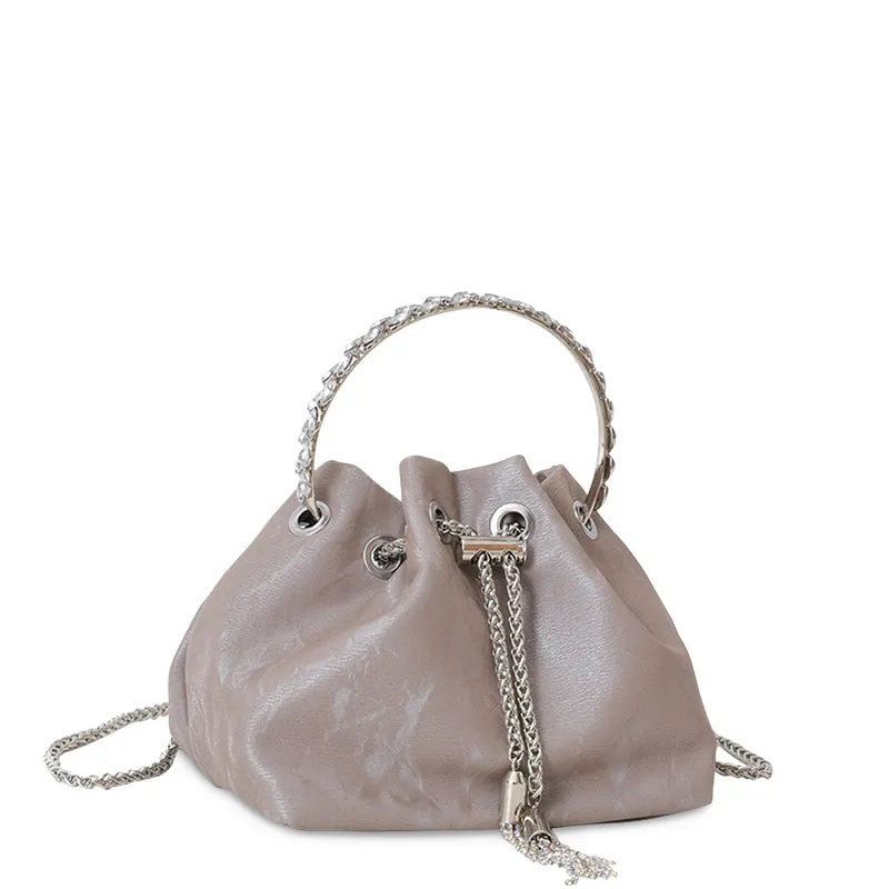 The Daisy Handbag Versatile Design