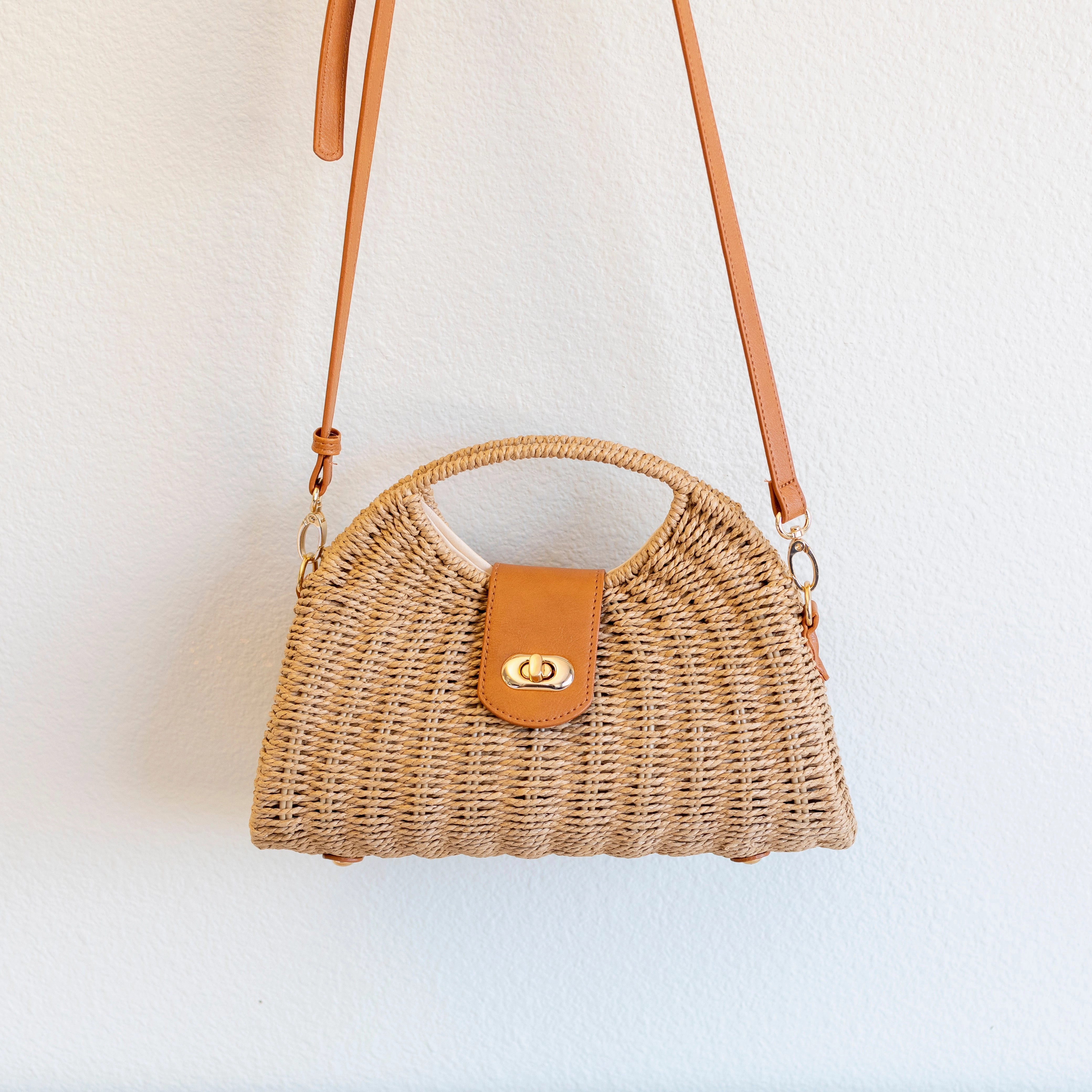 Elena Handbags Straw Shell Shape Crossbody Hobo Bag Chic Accessory Compact accessory