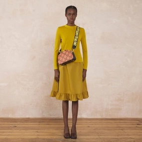 Luna Crossbody - Tomato Puzzle Flower Lightweight Function