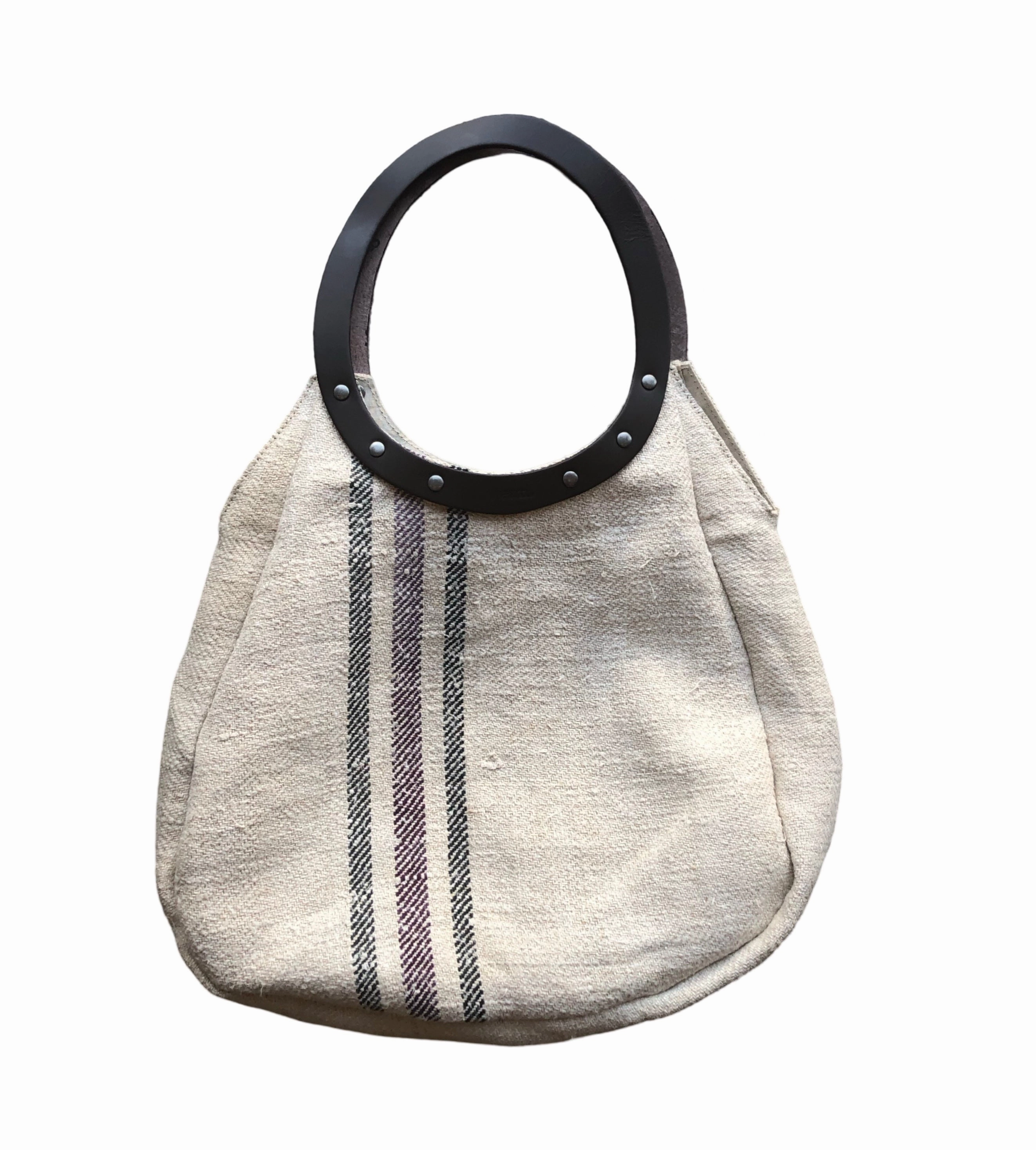 B09 fab Refined Simplicity Refined Look