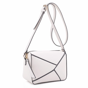 Giselle Camera Bag Trendy Look Functional Accessory