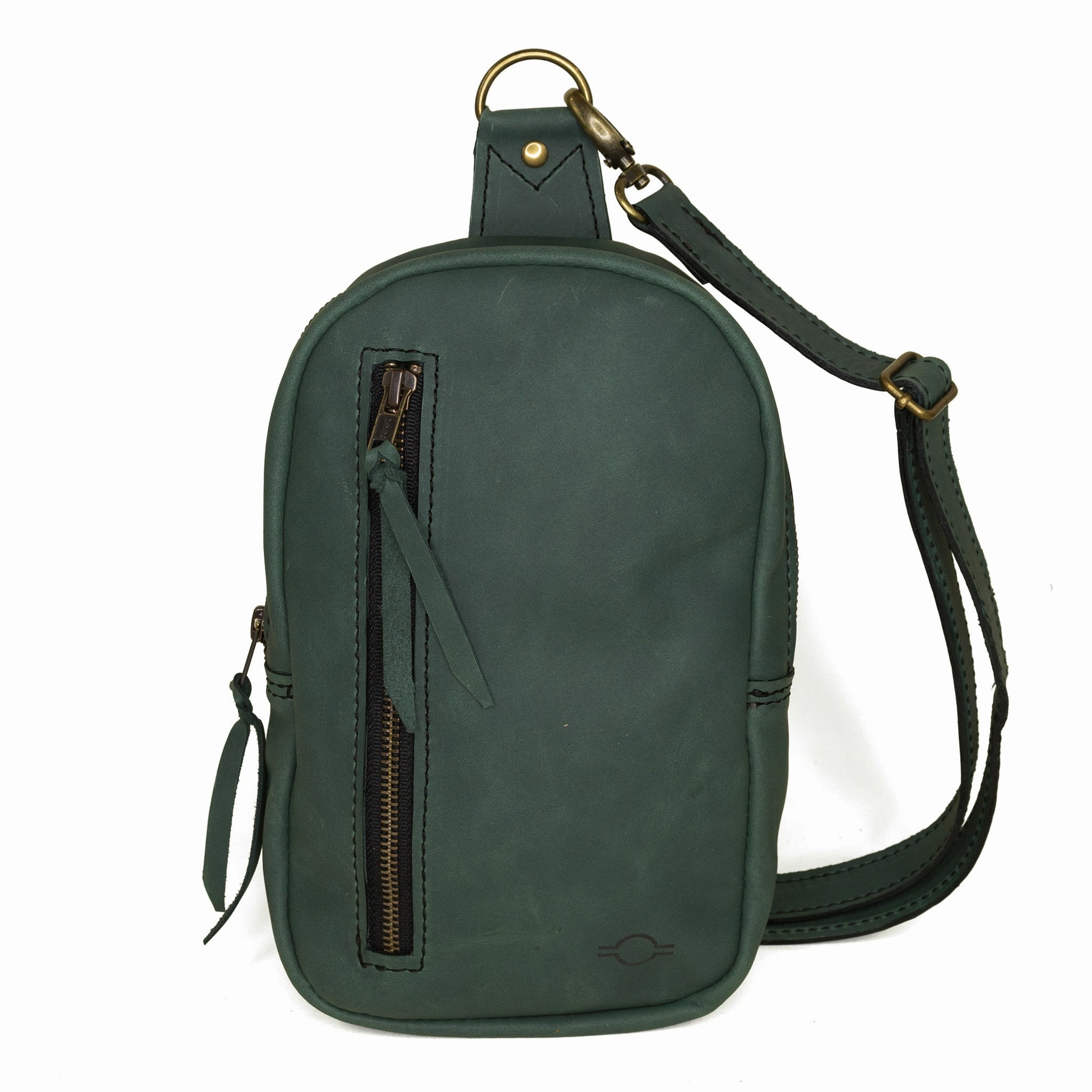 Dakota: Evergreen Outdoor Day Look Durable Lifestyle Fashion