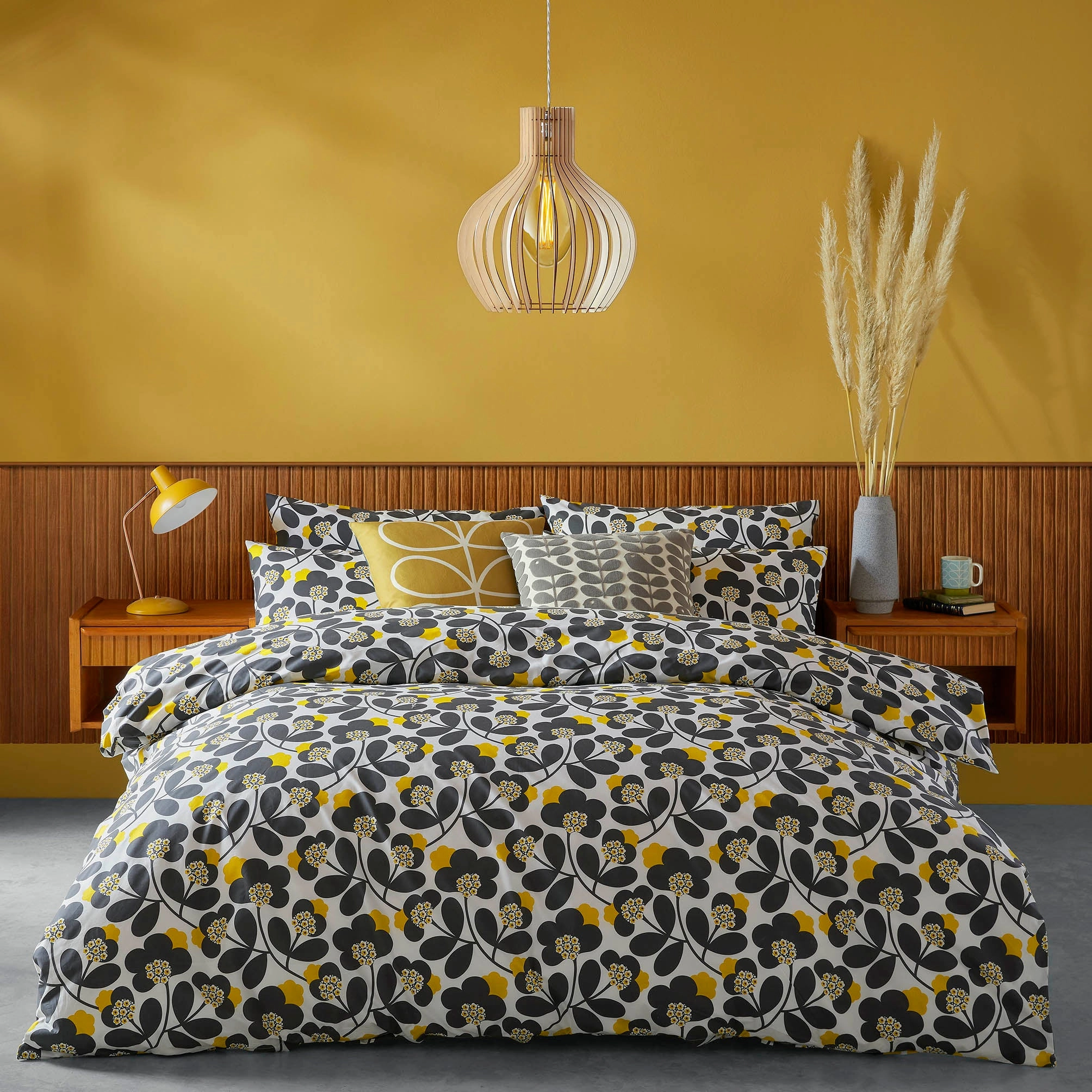 Functional Travel Modern Appeal Japonica Bed Linen