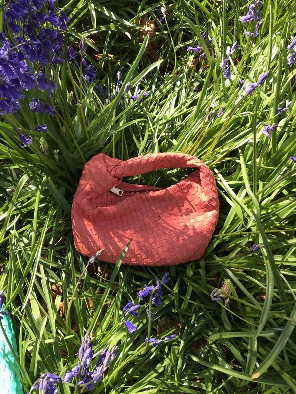 Contemporary Touch Elegant Finish Jayley PBG215A-08 - Hand Knitted Shoulder Bag