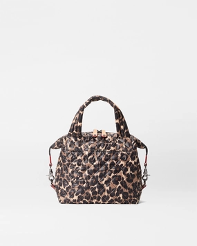 Leopard Small Sutton Deluxe A crossbody design that offers maximum comfort while you move