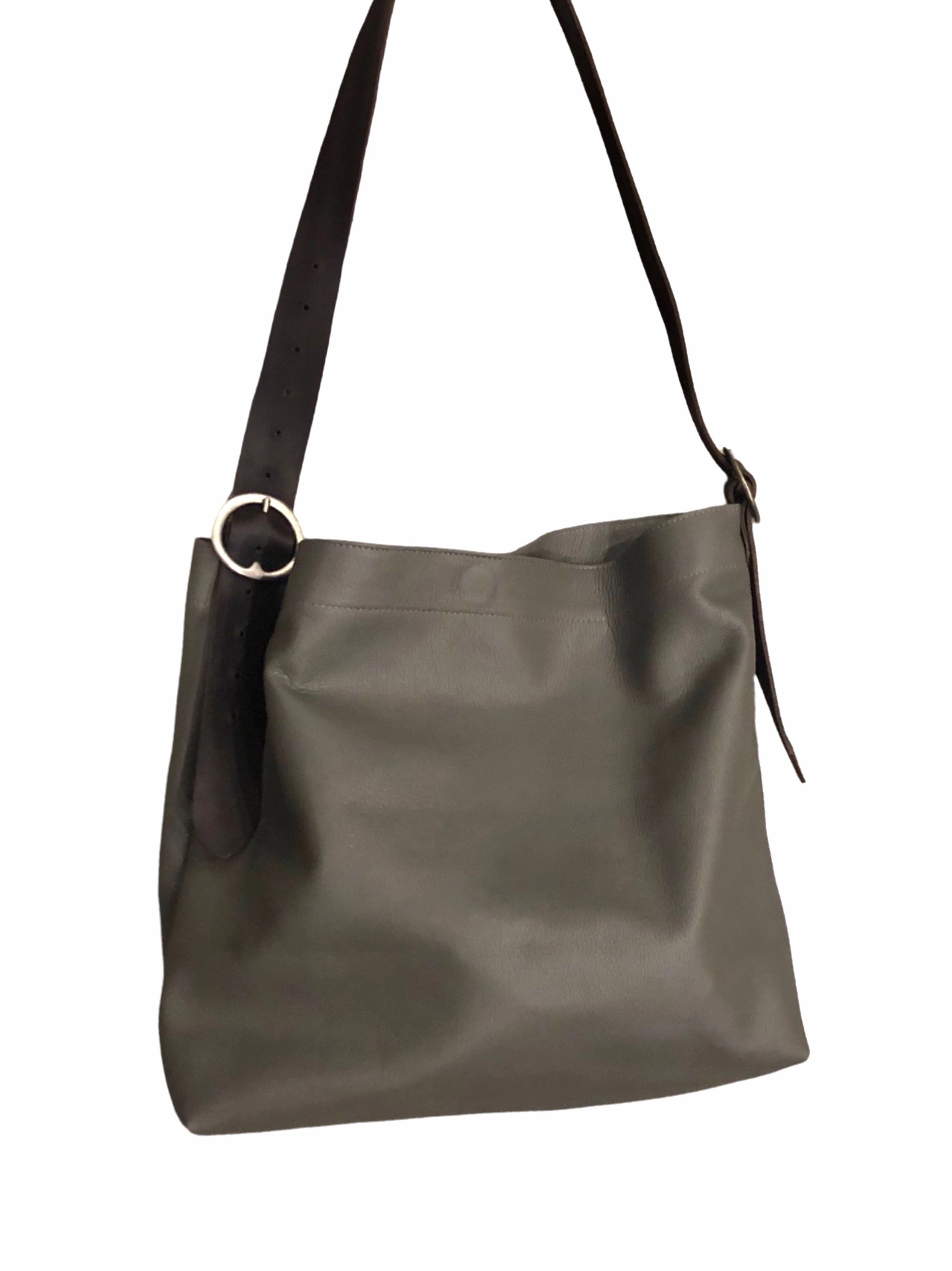 Compact Comfort Modern Design B52 Two buckle bucket