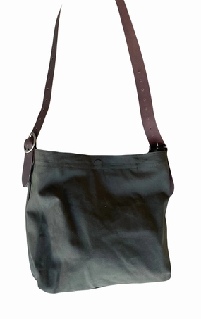 B52 Two buckle bucket in canvas Durable Organizer Urban Functionality