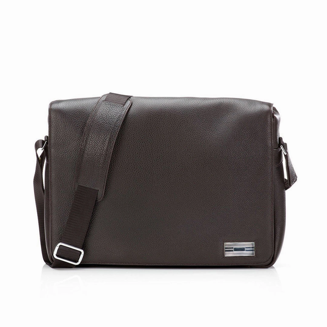 Stylish Companion Outdoor functionality Penn Messenger Bag - Dark Brown Leather