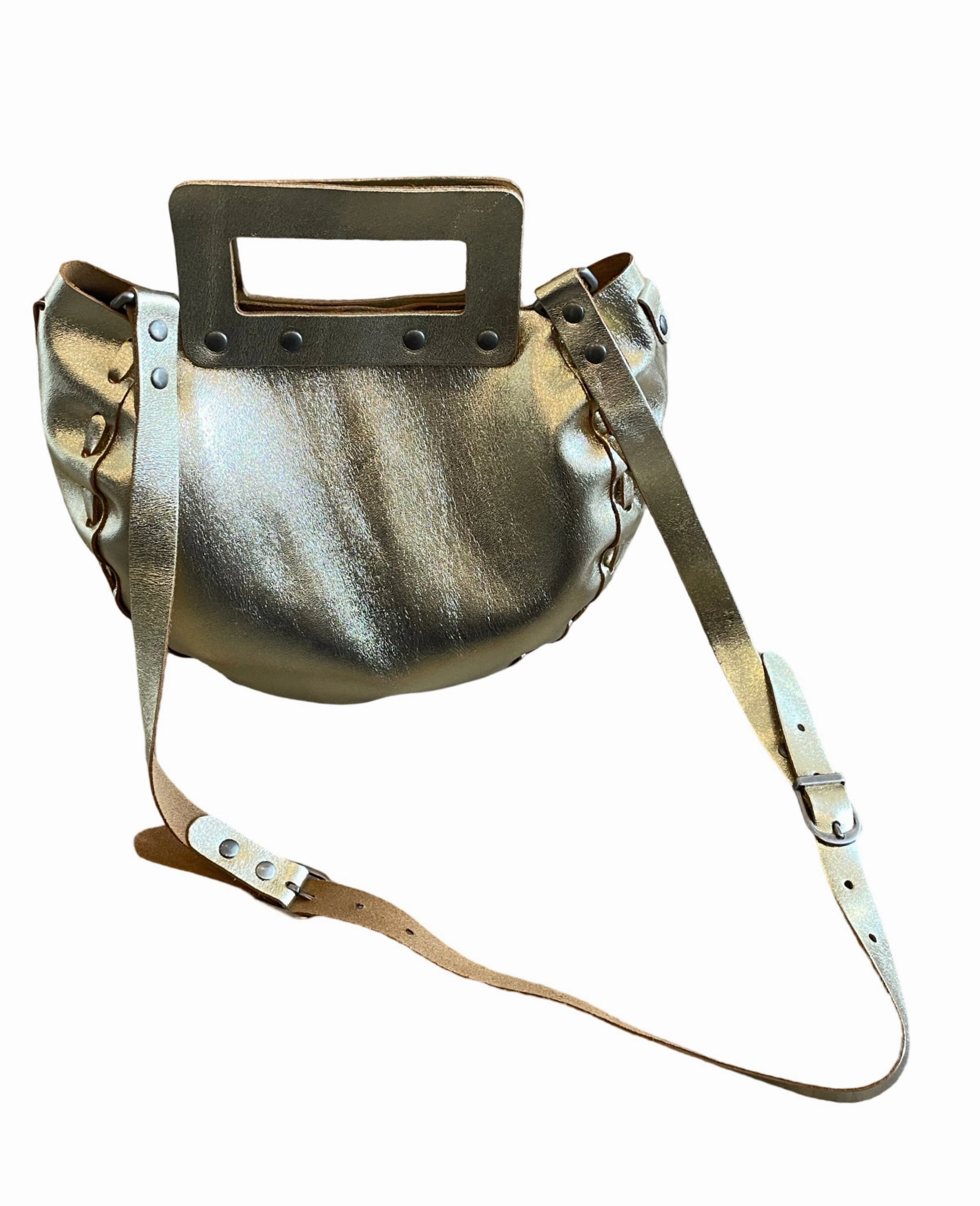 B03 Stylish Simplicity