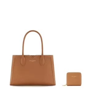 Practical everyday tote Elegant Upgrade Cadeau d'Isabel camel calfskin leather handbag and wallet set