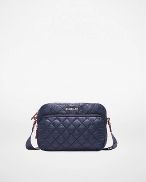 Crossbody style that allows you to be hands-free without sacrificing style Dawn Small Metro Camera Bag II