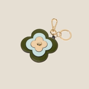 Layered Flower Leather Key Ring - Flower Applique Forest Everyday Performance Smart Design