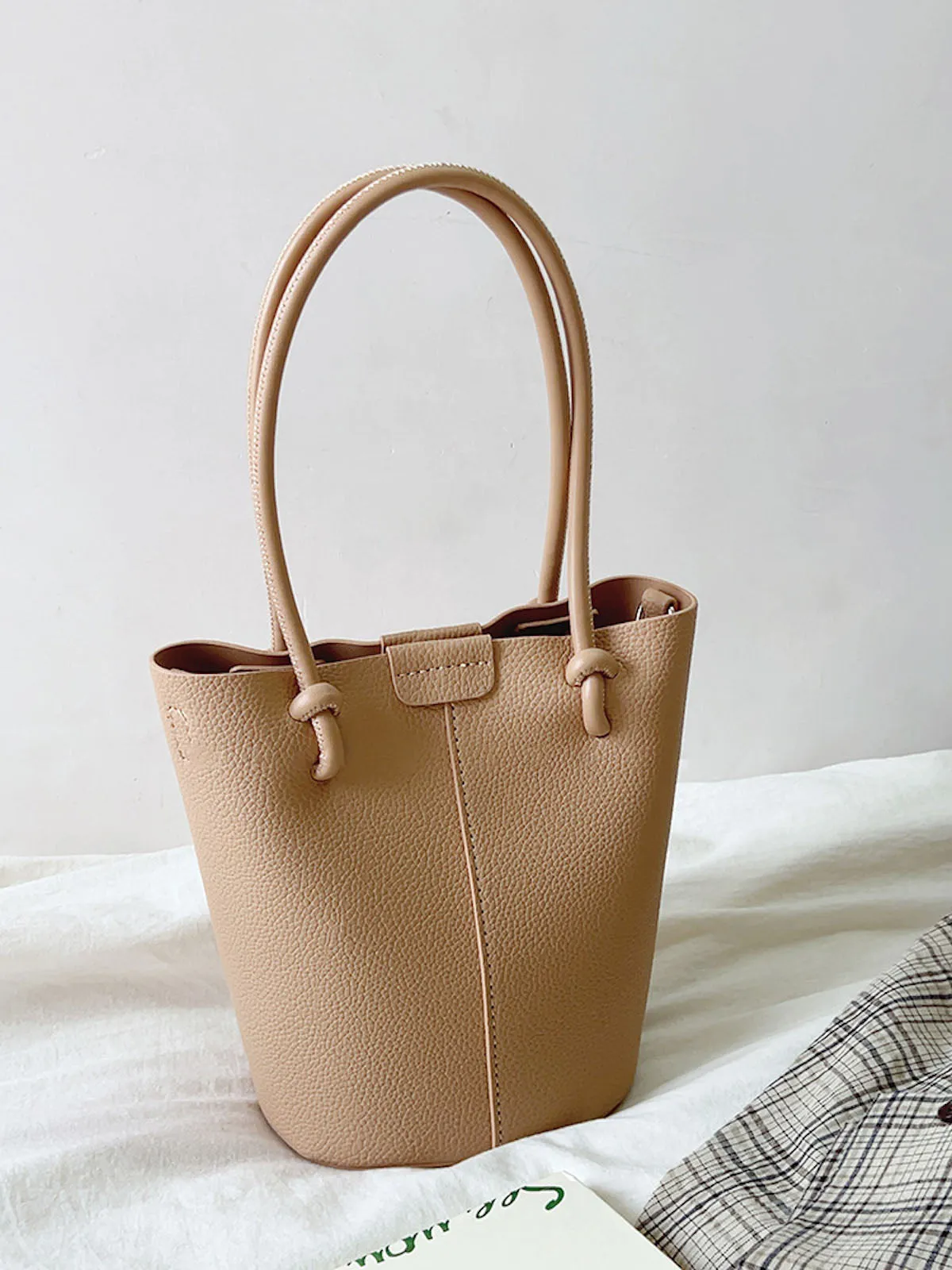 Outdoor Utility Elena Handbags Chic Leather Bucket Bag