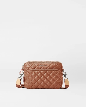 Minimal Functional Outfit Minimalistic design allows it to pair with any outfit Terracotta Small Metro Camera Bag