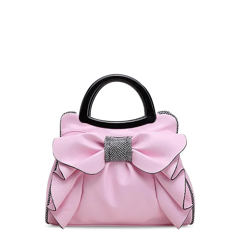 The Emily Handbag Spacious overnight bag Minimalist leather bag