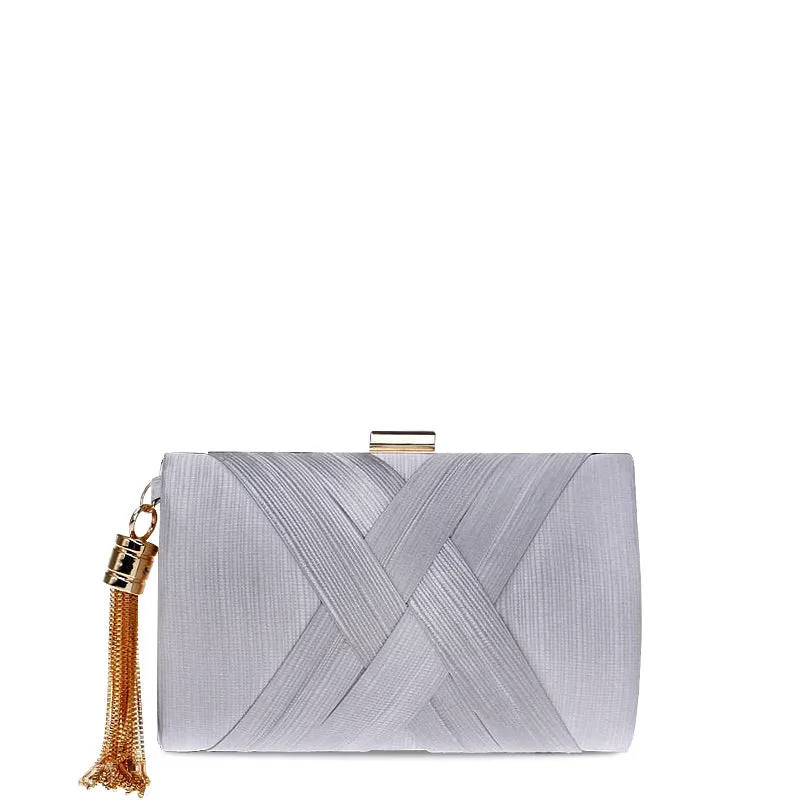 The Sarah Clutch Bag vintage charm Silver Detail