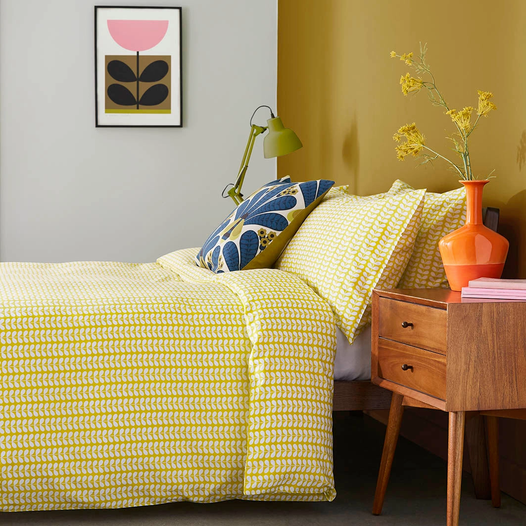 Outdoor Carry Comfort Grip Tiny Stem Bed Linen Set - Yellow