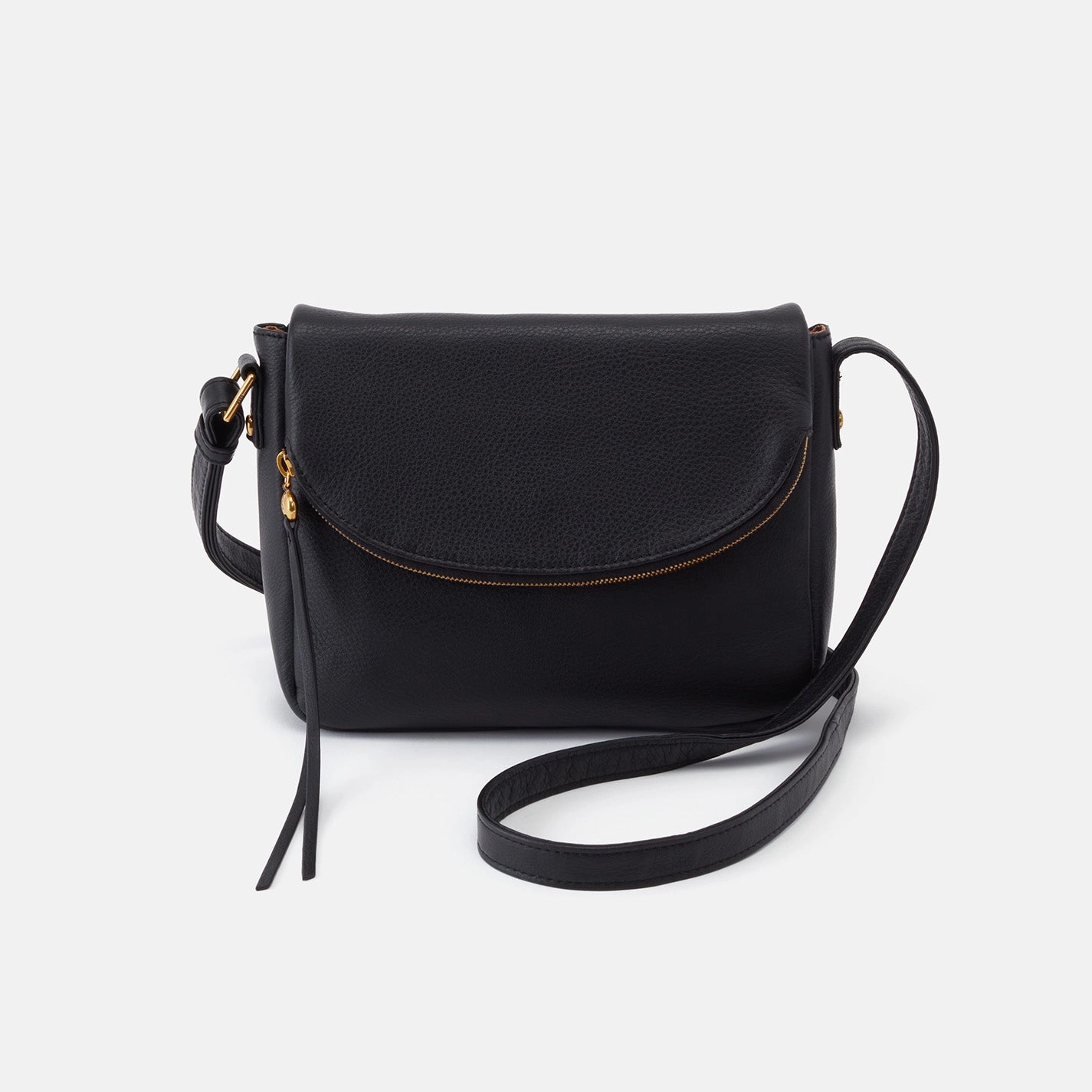 Trendy Lifestyle Outfit Functional Fashion Detail Fern Messenger Crossbody In Pebbled Leather - Black