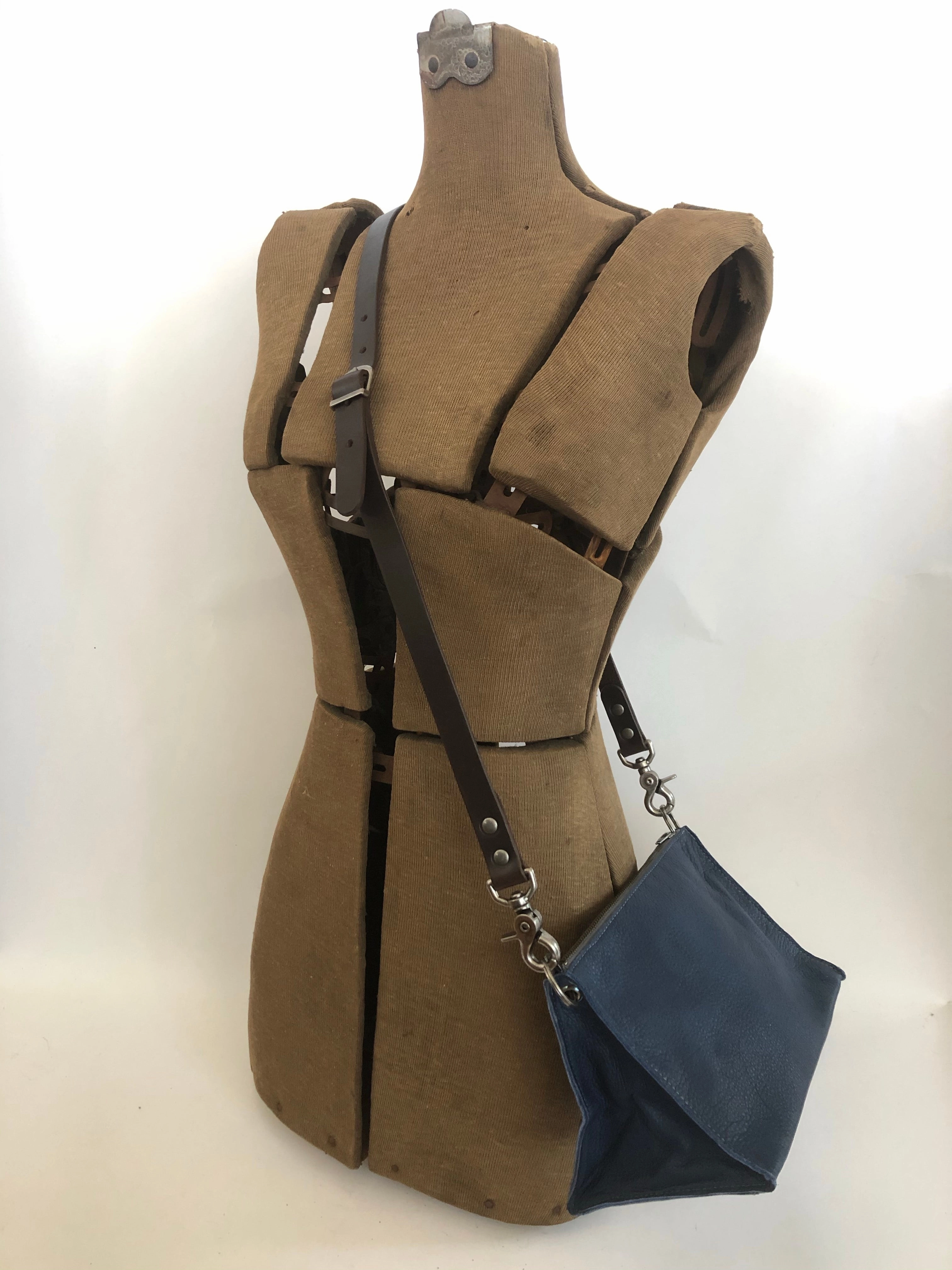 Tri Zip ( lamba w/thin strap) Sleek Functionality Versatile Organizer